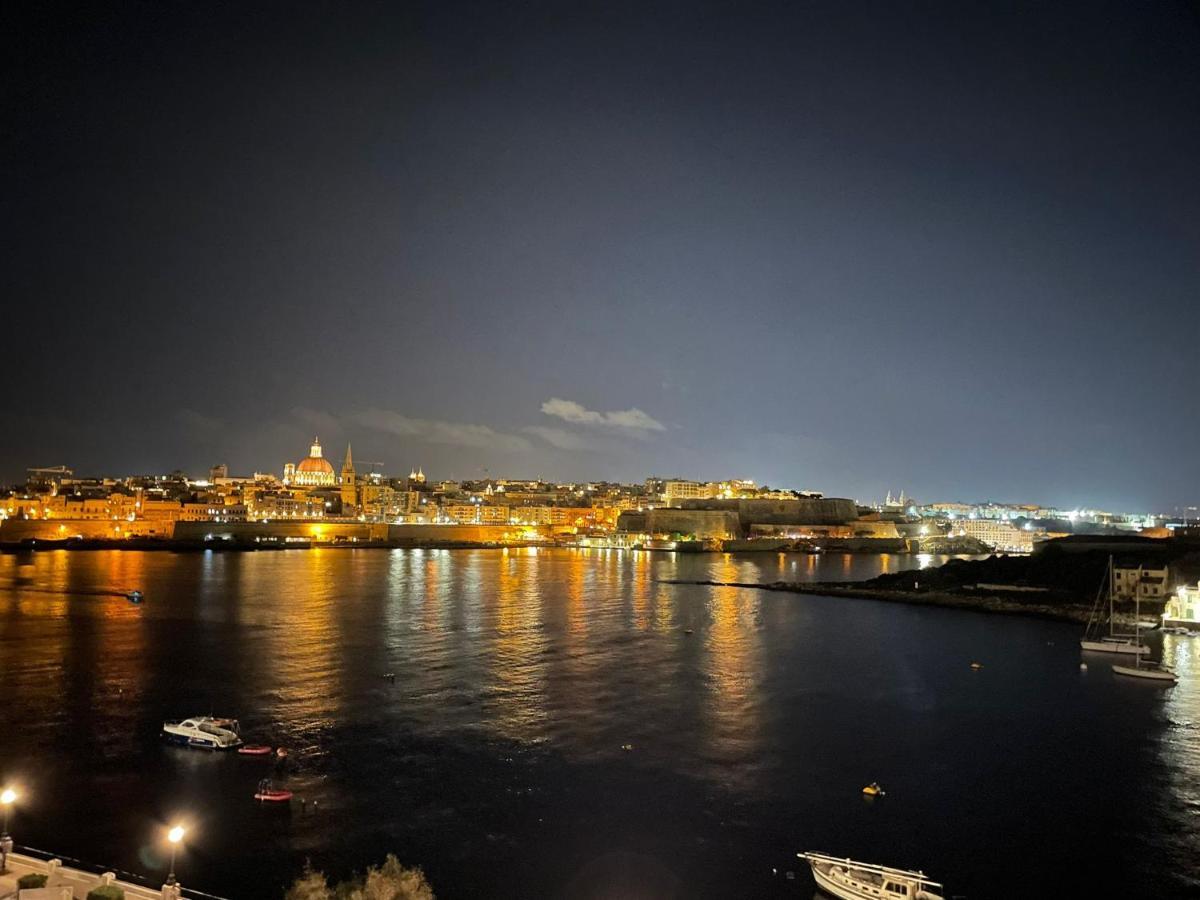 Sliema Seaview Apartment- Valletta Views - Apt 8, 49 Tigne Point Mansions Buitenkant foto